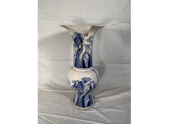 19th C. Chinese Blue & White Porcelain Bulbous Vase With Fu Dog Design DAMAGED