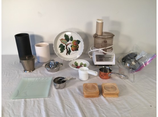 Lot Of Miscellaneous Kitchen Supplies