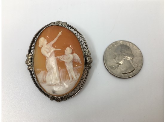 Antique Victorian Cameo Carved Shell Brooch