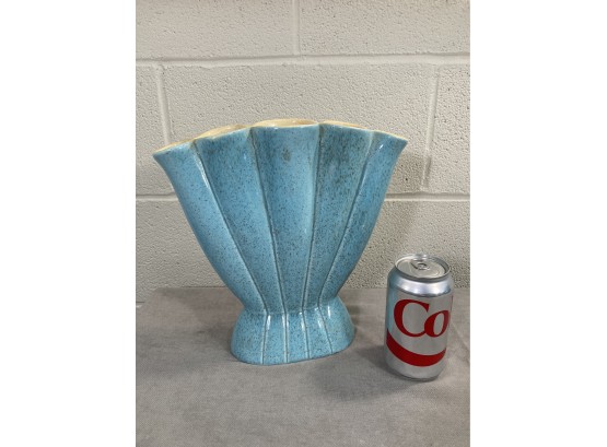 Vintage Red Wing USA 416-10” Flower Vase