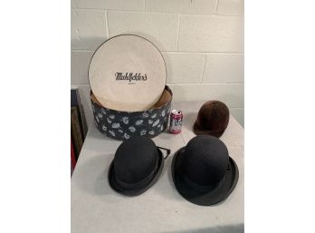 3 Vintage Ladies Equestian Riding Hats And Box