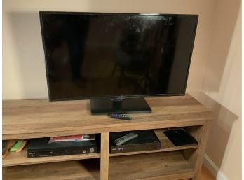 40” Flat Screen TCL Roku TV With Remote