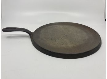 Unmarked Wagner Ware Cast Iron No.9 C Round Griddle