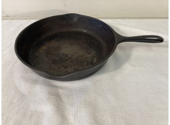Vintage Unsigned Wagner Ware #8 Cast Iron Skillet 10 1/2 Inch