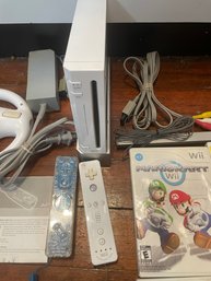 Nintendo Wii  With 4 Games And Accessories