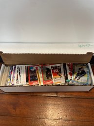 Lot Of 800 Mixed Sportcards