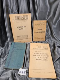 GROUP OF FOUR WWII US TRAINING MANUALS