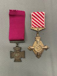 REPRODUCTION BRITISH VICTORIA CROSS AND AIR FORCE CROSS