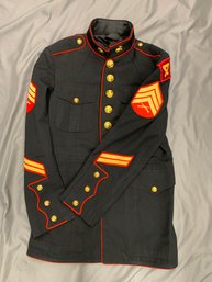 U.S. MARINE CORPS DRESS BLUE UNIFORM, 4TH MARINE DIVISION