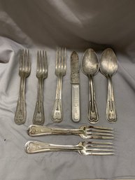 LOT OF WW1 MESS KIT UTENSILS