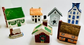 Looking For A House?? For Those Who Collect Houses--A Variety! Just An Assortment Of Small Houses-Largest 4.5'