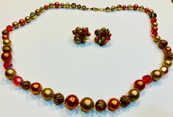 Truly Vintage Necklace And Earrings Set--Great Condition---Great Colors
