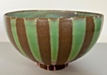 Fun And Bright LIZ KINDER Green/Pink/Brown Studio Pottery Art Bowl--SIGNED--5' X  3'