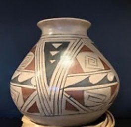 MATA ORTIZ LARGE POTTERY VESSEL--SIGNED BY MANUEL SANDOVAL--9' X 7.5'