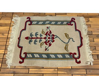 Hand Tied Wool Area Rug - Asia