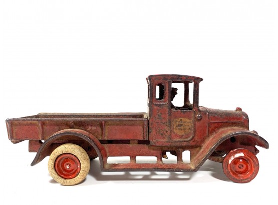 Extremely RARE Cast Iron Truck - Manufactured By ARCADE - Original Condition