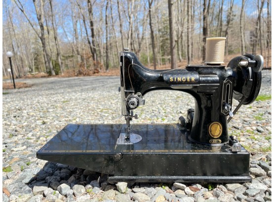 1930s Singer Featherweight Sewing Machine, Carrying Case & Attachments