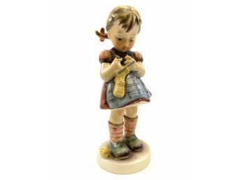 Goebel Porcelain Hummel Figurines 'a Stitch In Time' #255