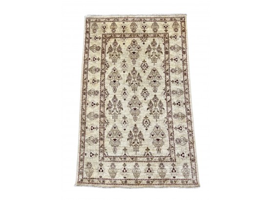 Persian Hand-tied Sultanabad Rug