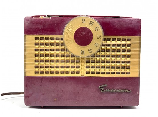 Amazing Emerson Radio Model 705