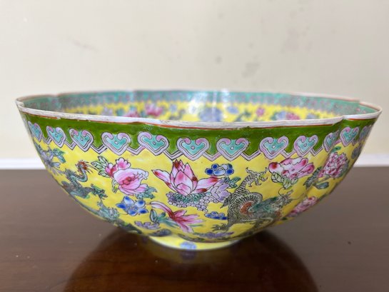 Chinese Yellow Famille Rose Eggshell Porcelain Bowl