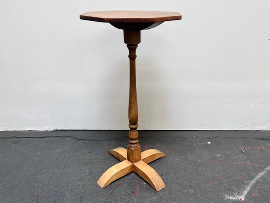 Small Octagon Table