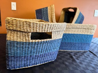 4 Storage Baskets With Handle Opening, Blues & Natural Colored