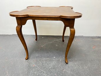 Clover Style Table