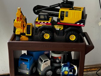 Tonka Trucks And Little Tikes Toys Lot (stand Not Included)