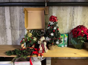 Christmas Floral Decor With Two Storage Bags