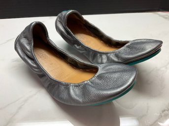 TIEKS Womens Silver Leather Ballet Flats - Size 8