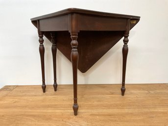 Corner Folding Drop Leaf Table