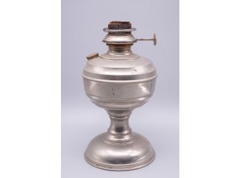 Antique Metal Kerosene/Oil Lamp