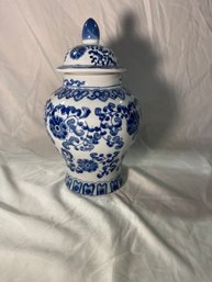 Antique Porcelain Chinese Vase