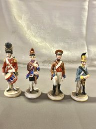 Vintage Military Figurines Soldat D Infanterie