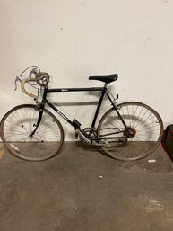 Vintage Giant Road Bike