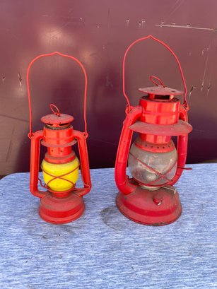 2 Red Kerosene  Lanterns Yellow & Clear Globes - Fuerhand