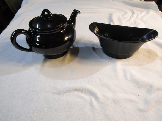 Ceramic Teapot And Roseville Planter #61