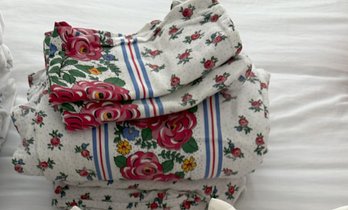 1 Full Floral Flannel Shet Set With Pillow Cases