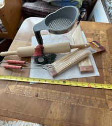 Gravy Separator, Rolling Pin, Skewers Lot