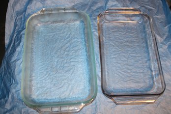 2 GLASS BAKING  PANS