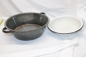 2 Enameled Bowls