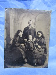 Anntque Tin Type Family Photo Black & White
