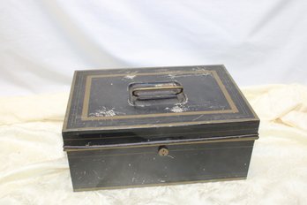 Painted Metal Lock Box - No Key