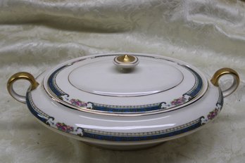 K T & K Serving Vegetable Dish With Lid