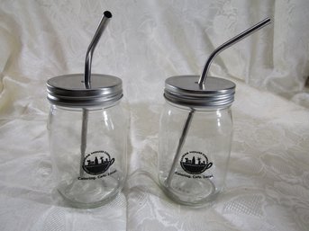 2 GLASS DRINKING MASON JARS AND STRAWS