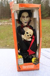 DRACULA HALLOWEEN  DISPLAY FIGURE