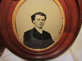 Antique Black & White Photo Of Man In Wood Oval Frame