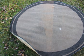 ROUND OUTDOOR RUG