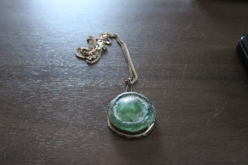 STERLING NECKLACE AND GREEN GEM PENDANT